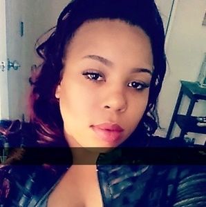 Meet your Posher, Kenae